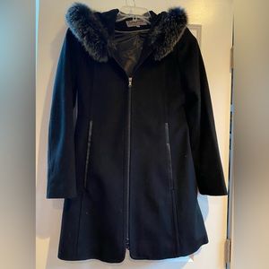 Forecaster of Boston Platinum coat w/fox fur